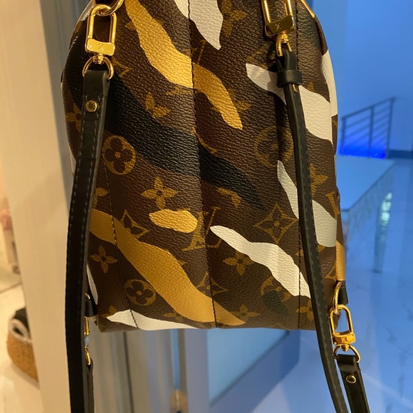 🦄 🎁 LVxLoL Palm Springs Mini NEW w/receipt 🦄 - Picture 4 of 8